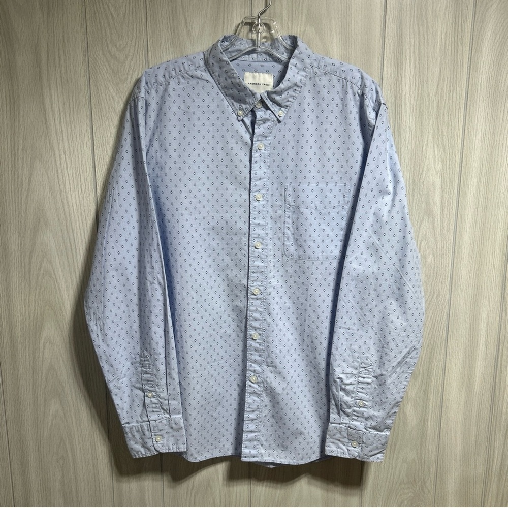American Eagle Button Up Shirt Blue with Geometric Pattern Size Large